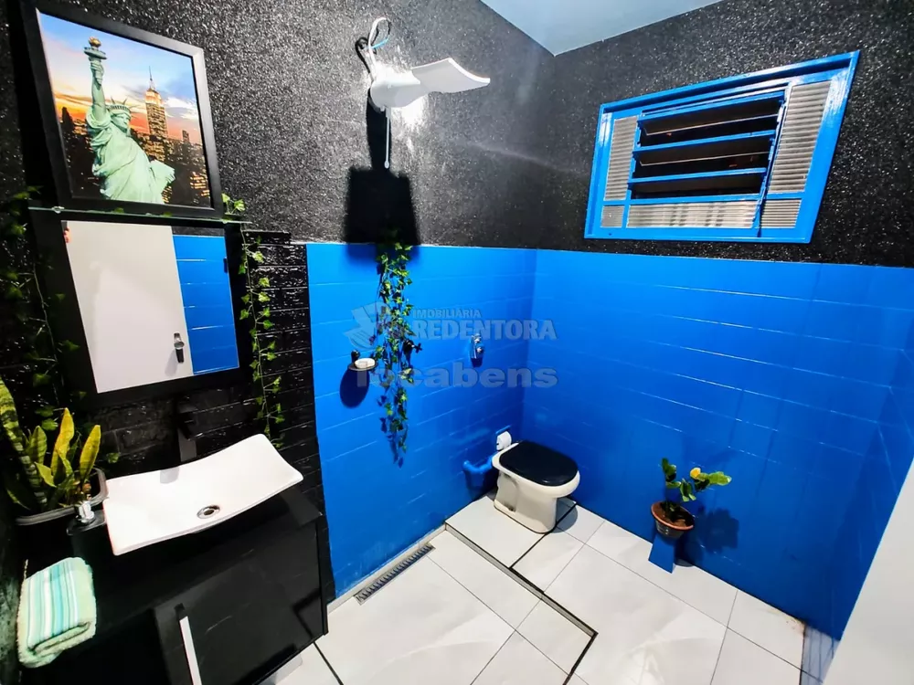 Casa à venda com 6 quartos, 120m² - Foto 4