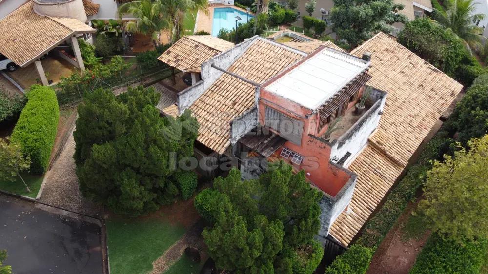 Casa de Condomínio à venda com 4 quartos, 304m² - Foto 1