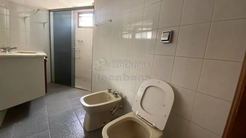 Apartamento para alugar com 3 quartos, 214m² - Foto 8