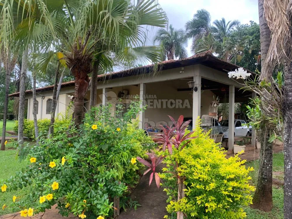 Chácara, 3 quartos, 5481 m² - Foto 1