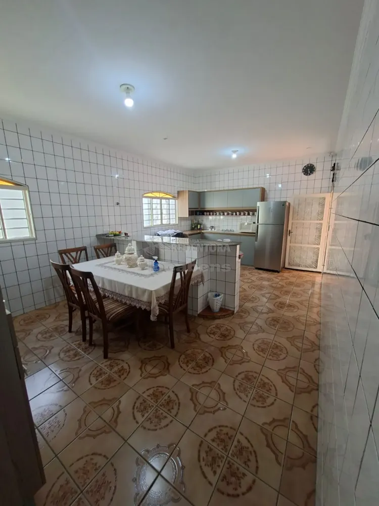 Casa, 3 quartos, 203 m² - Foto 2