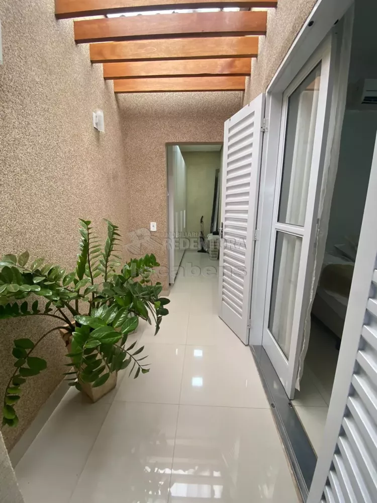 Casa à venda com 2 quartos, 140m² - Foto 2