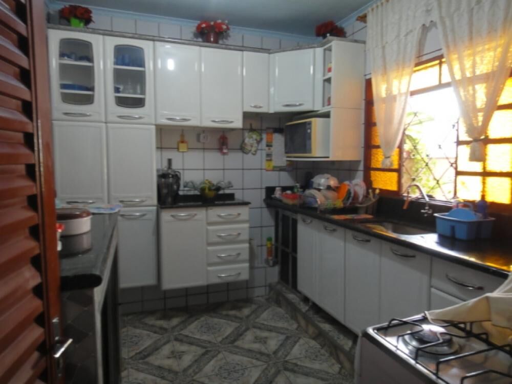 Casa à venda com 6 quartos, 237m² - Foto 21