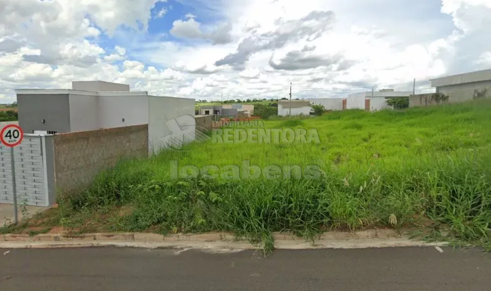 Terreno à venda, 200m² - Foto 1