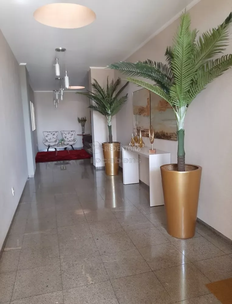 Apartamento à venda com 3 quartos, 118m² - Foto 1