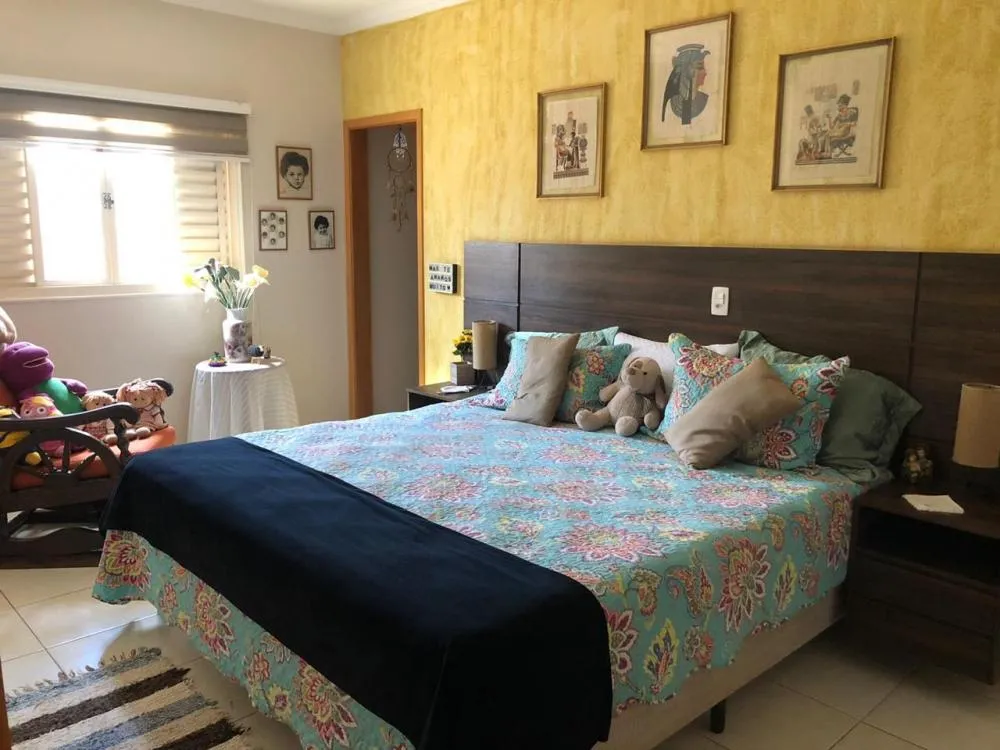 Casa, 3 quartos, 270 m² - Foto 3