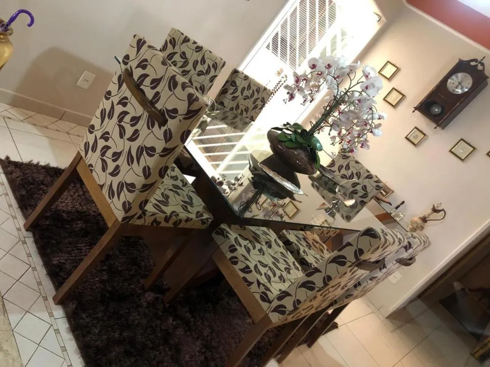 Casa, 3 quartos, 270 m² - Foto 2