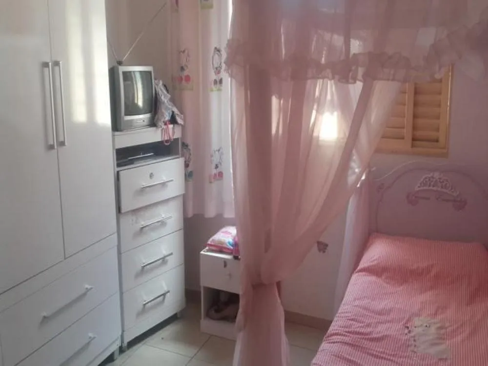Casa, 2 quartos, 190 m² - Foto 1
