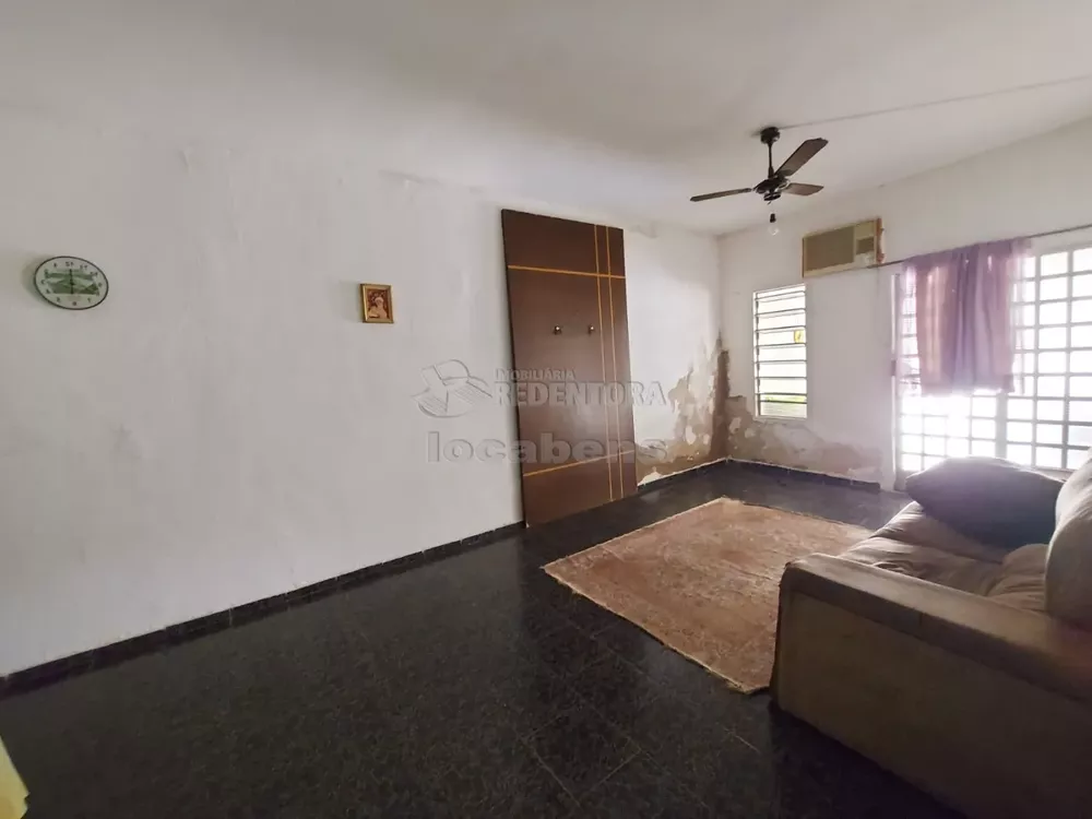 Casa à venda com 3 quartos, 330m² - Foto 4