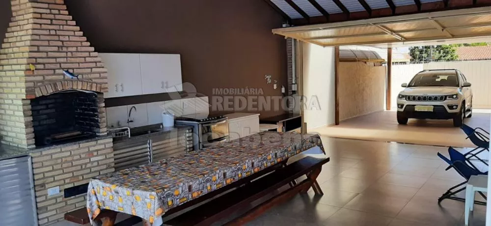 Casa à venda com 2 quartos, 180m² - Foto 3