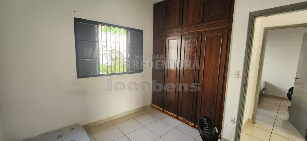 Casa à venda com 2 quartos, 69m² - Foto 2