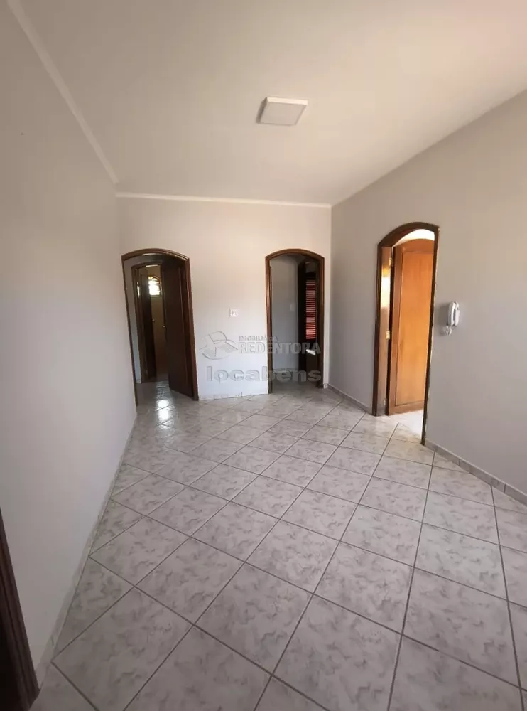 Casa à venda com 4 quartos, 350m² - Foto 1