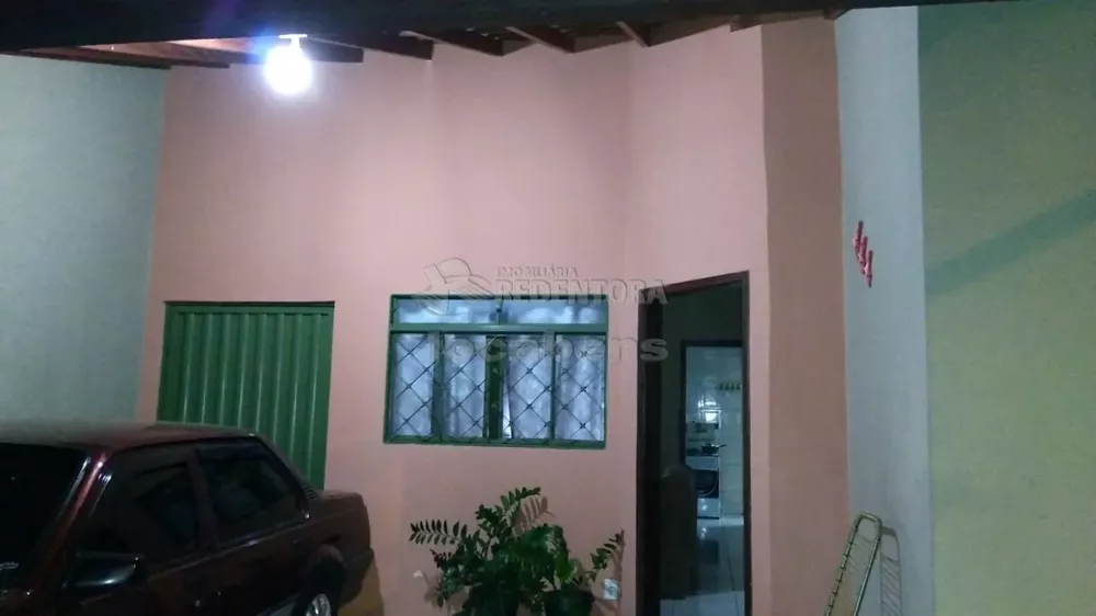 Casa à venda com 2 quartos, 126m² - Foto 1