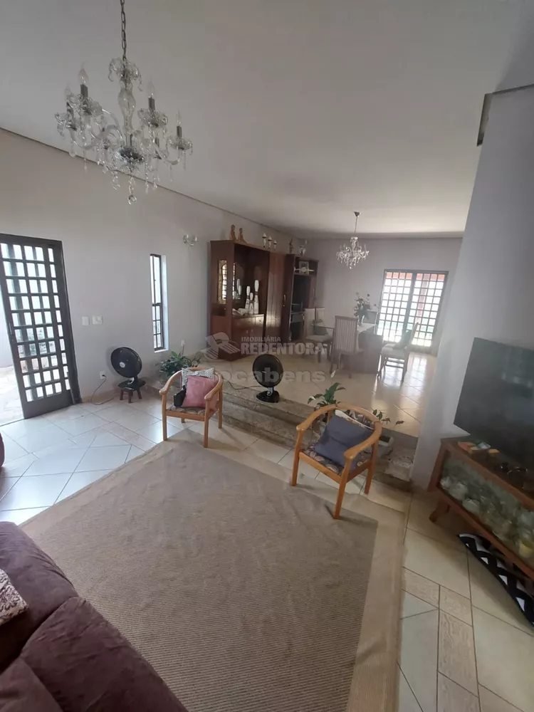 Sobrado à venda com 3 quartos, 385m² - Foto 4