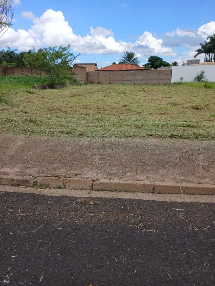 Loteamento e Condomínio, 1000 m² - Foto 1