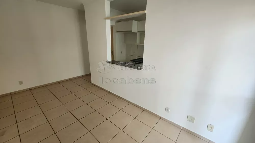 Apartamento para alugar com 3 quartos, 85m² - Foto 2