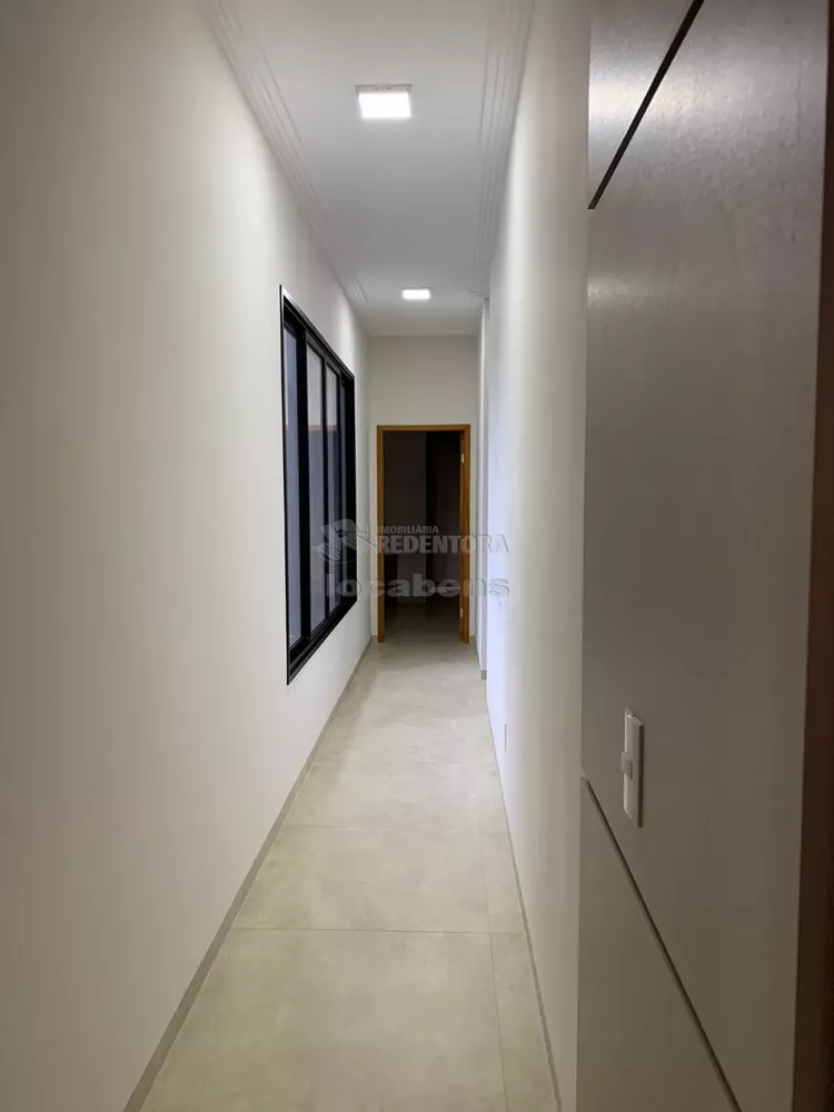 Casa de Condomínio à venda com 3 quartos, 208m² - Foto 4