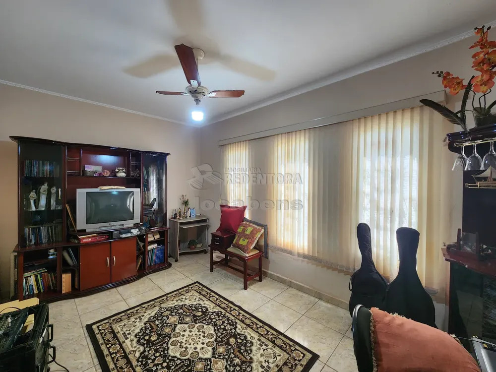 Casa, 4 quartos, 220 m² - Foto 1