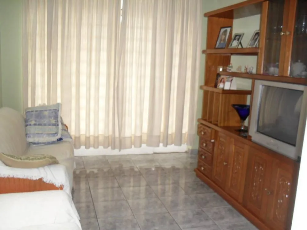 Casa, 3 quartos, 280 m² - Foto 1