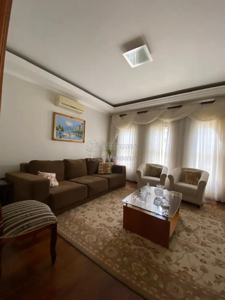 Casa, 3 quartos, 238 m² - Foto 1