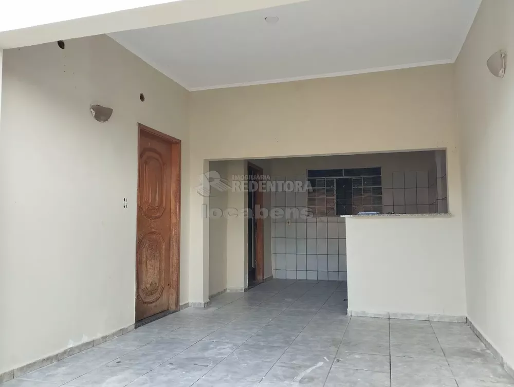 Casa à venda com 3 quartos, 100m² - Foto 1