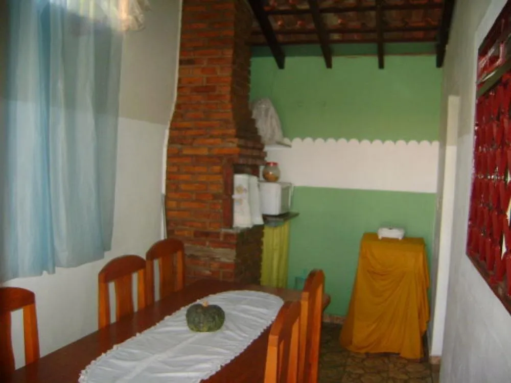 Casa, 4 quartos, 160 m² - Foto 1