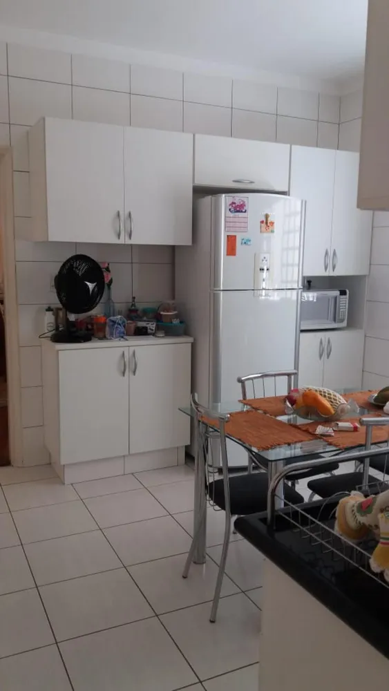 Casa, 3 quartos, 215 m² - Foto 3
