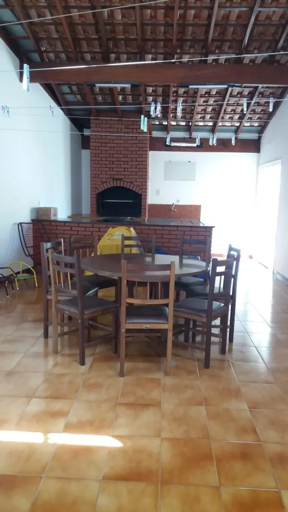Casa, 3 quartos, 215 m² - Foto 2