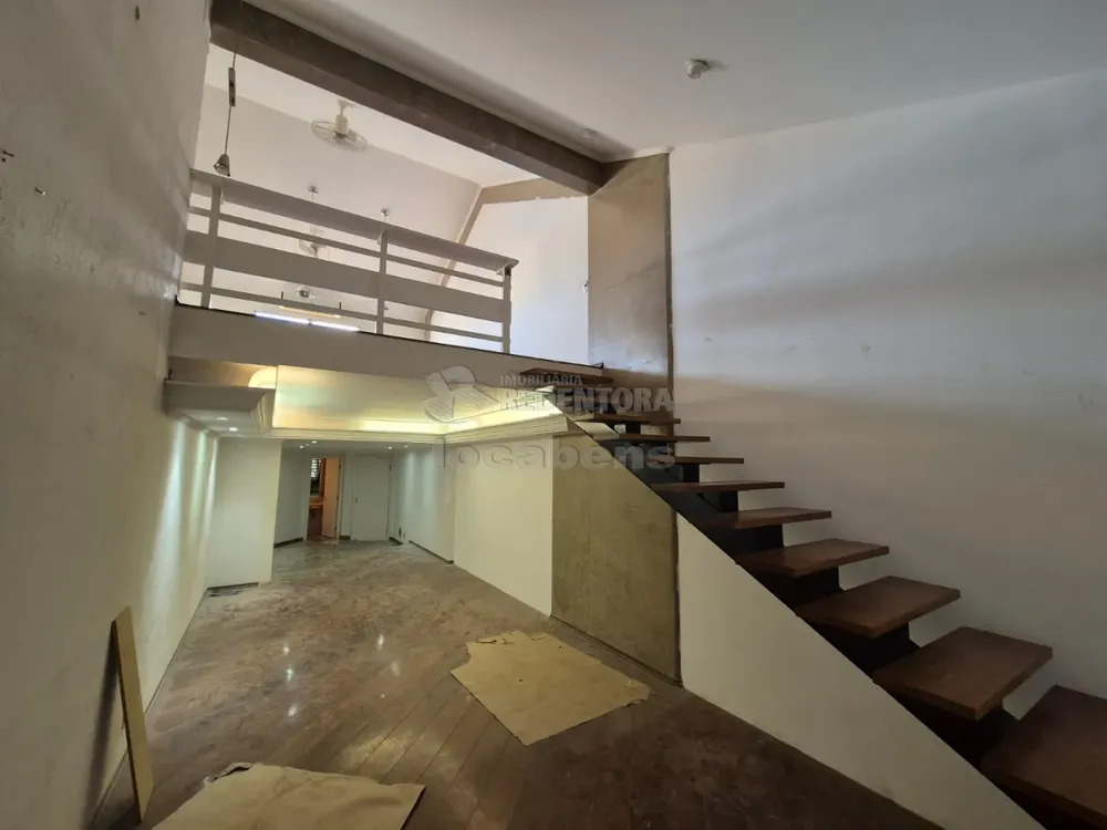 Cobertura, 3 quartos, 204 m² - Foto 2