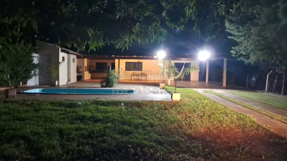 Chácara, 3 quartos, 1200 m² - Foto 1
