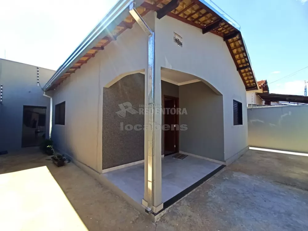 Casa à venda com 2 quartos, 115m² - Foto 2