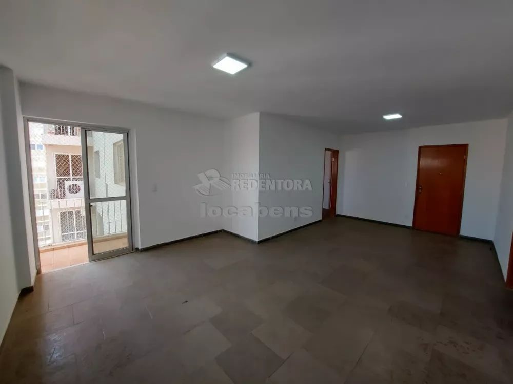 Apartamento à venda com 3 quartos, 118m² - Foto 2