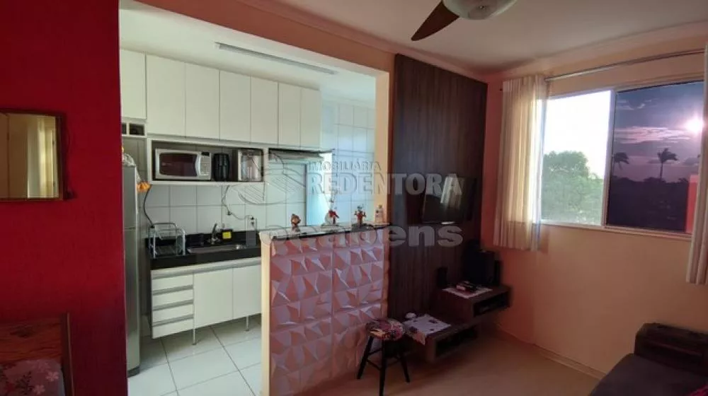 Apartamento à venda com 2 quartos, 45m² - Foto 3