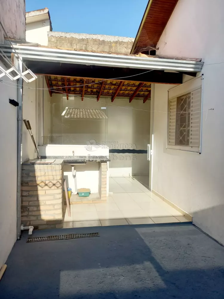 Casa à venda com 3 quartos, 182m² - Foto 1