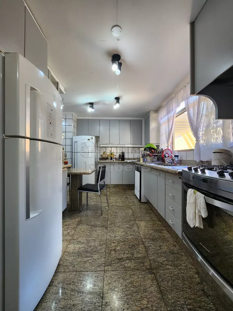 Sobrado à venda com 4 quartos, 468m² - Foto 3