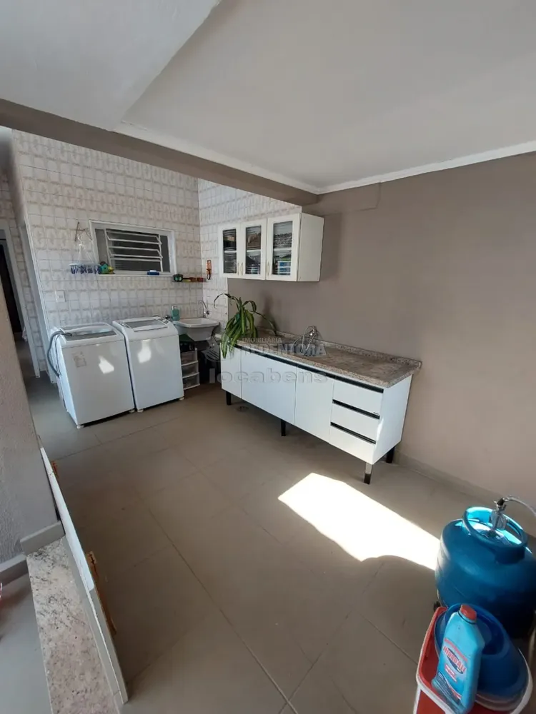 Casa, 5 quartos, 204 m² - Foto 2