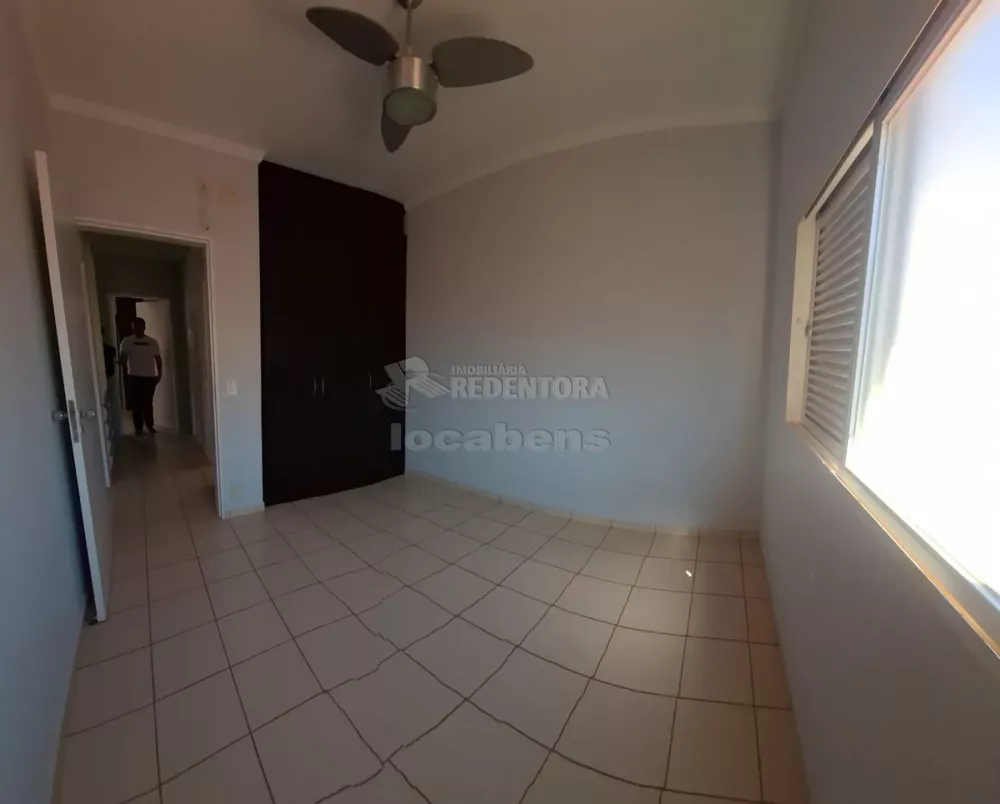 Casa de Condomínio para alugar com 3 quartos, 143m² - Foto 5