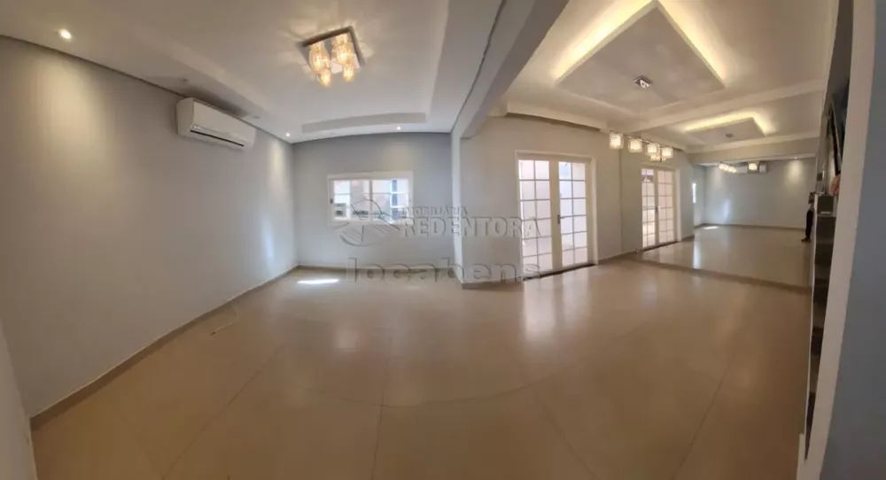 Casa de Condomínio para alugar com 3 quartos, 143m² - Foto 1