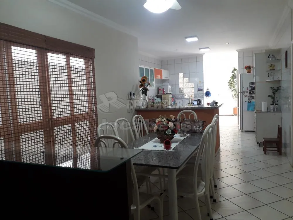 Casa, 3 quartos, 200 m² - Foto 2