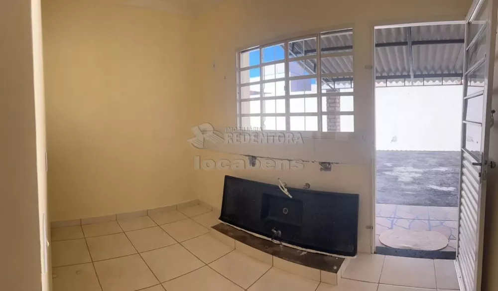 Casa à venda com 3 quartos, 73m² - Foto 5