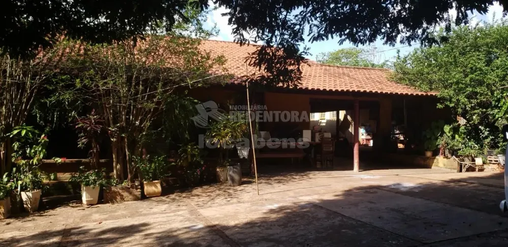 Chácara, 6 quartos, 3329 m² - Foto 1