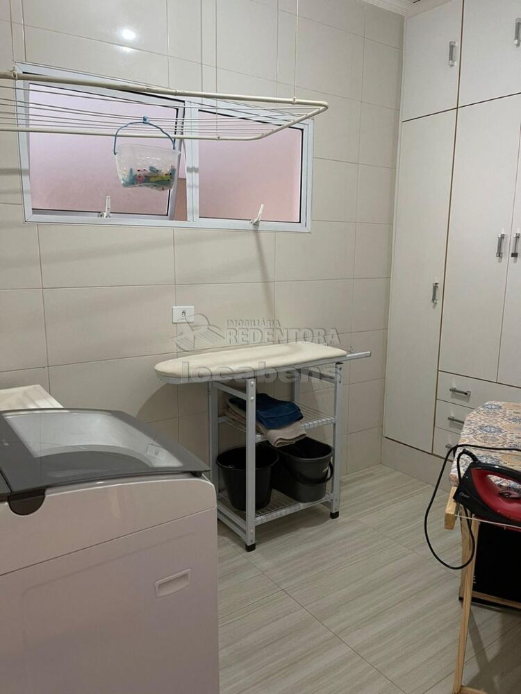 Casa à venda com 2 quartos, 220m² - Foto 3