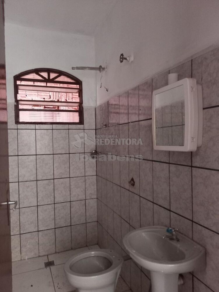 Casa à venda com 2 quartos, 200m² - Foto 4