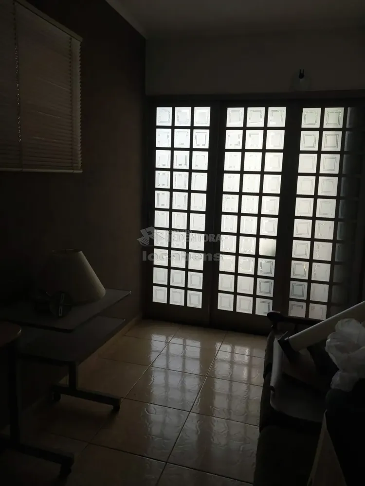 Casa, 3 quartos, 249 m² - Foto 1