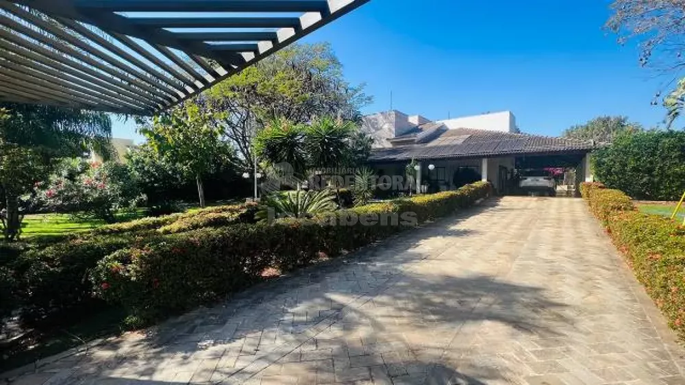 Casa de Condomínio para alugar com 5 quartos, 600m² - Foto 1