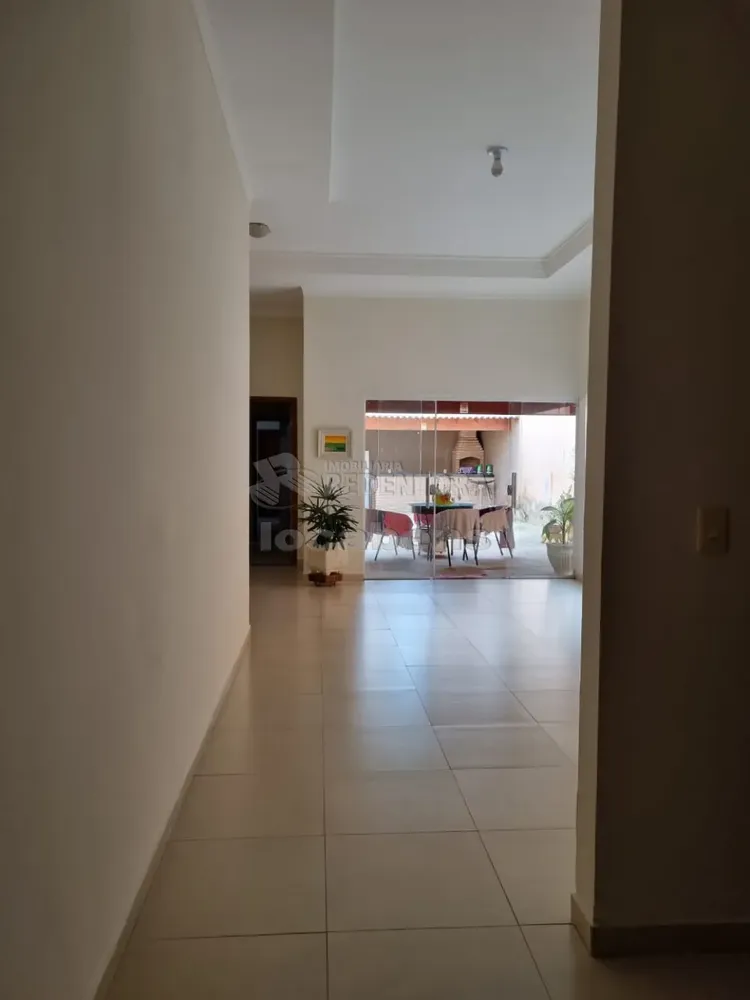 Casa, 3 quartos, 240 m² - Foto 1