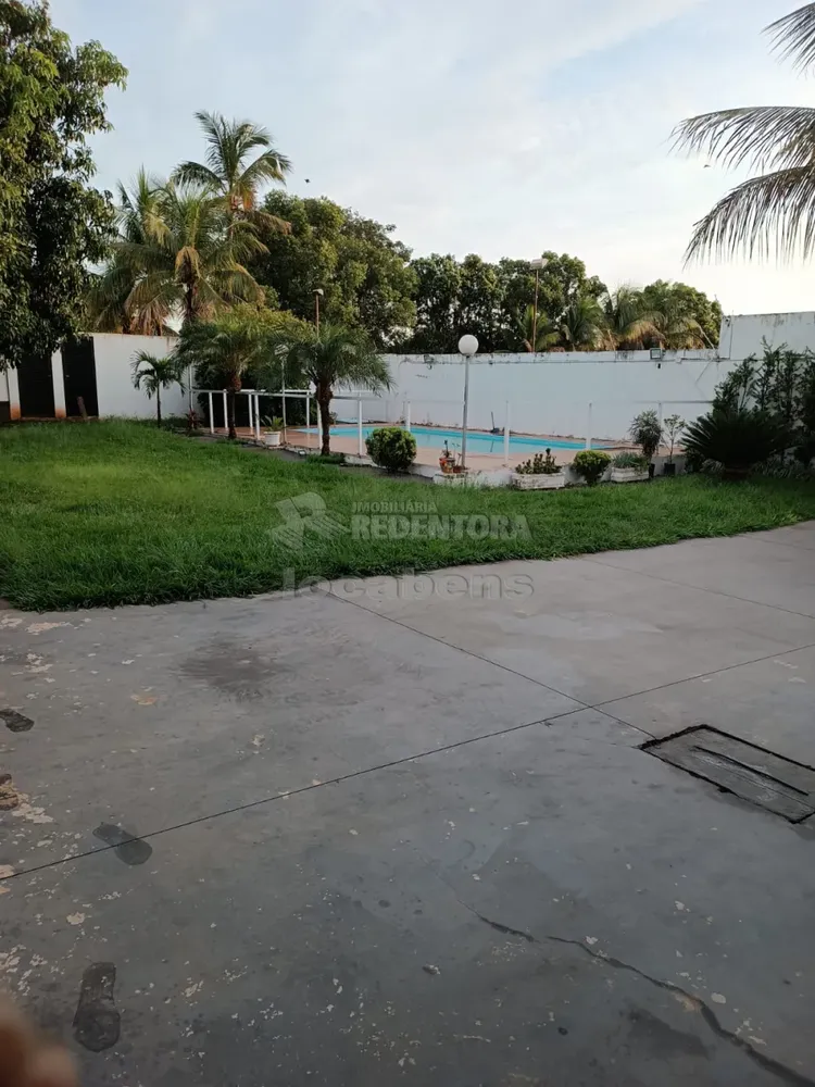 Chácara, 4 quartos, 1002 m² - Foto 1