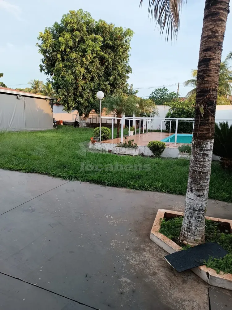 Chácara, 4 quartos, 1002 m² - Foto 2