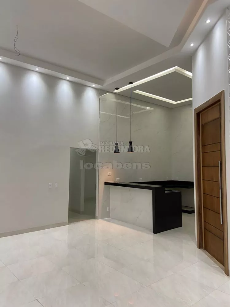 Casa à venda com 3 quartos, 120m² - Foto 1