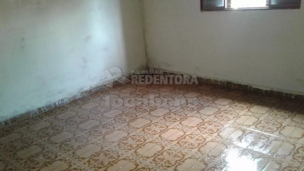 Casa à venda com 2 quartos, 119m² - Foto 2